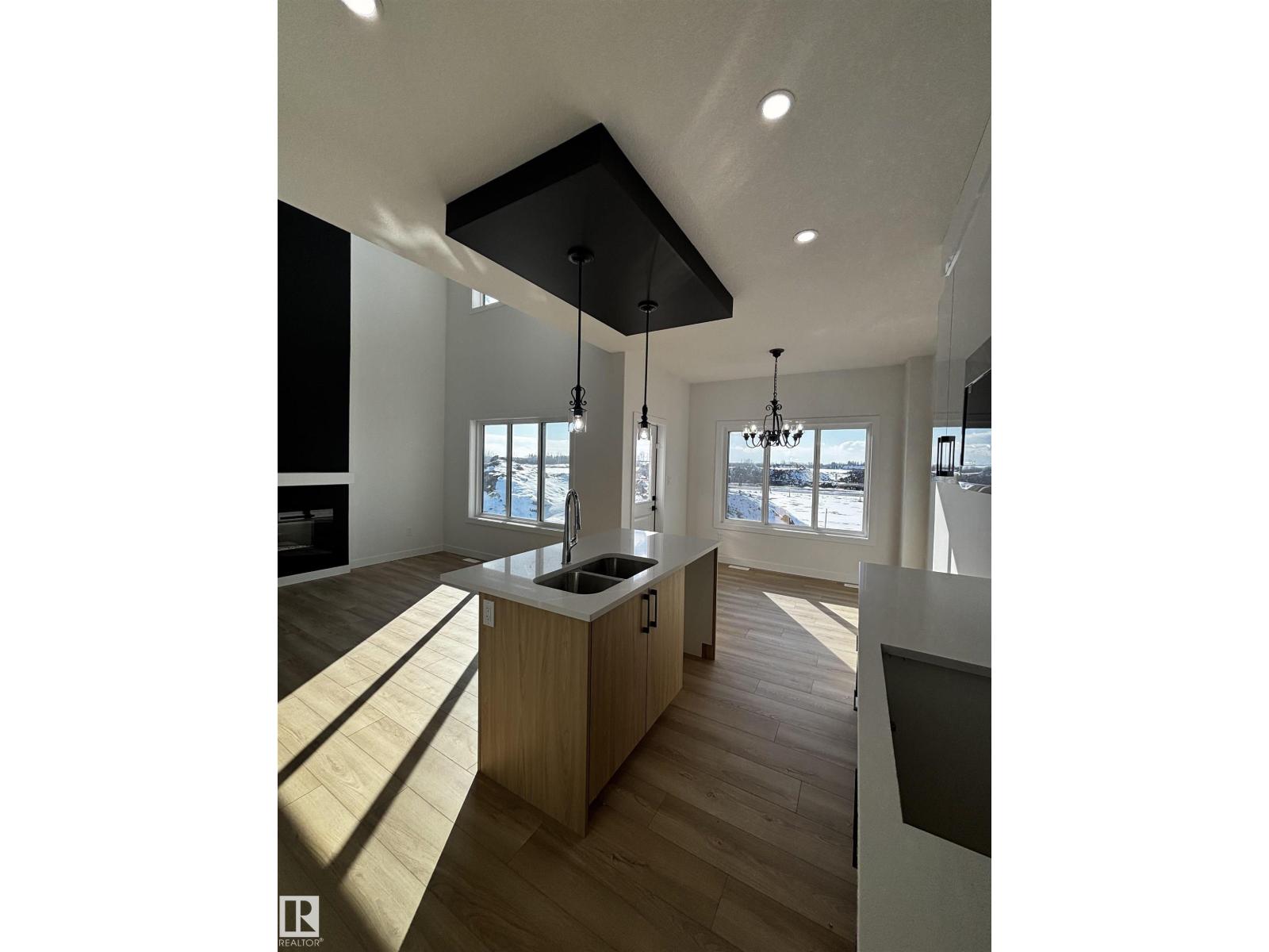 2012 210 ST NW, Edmonton