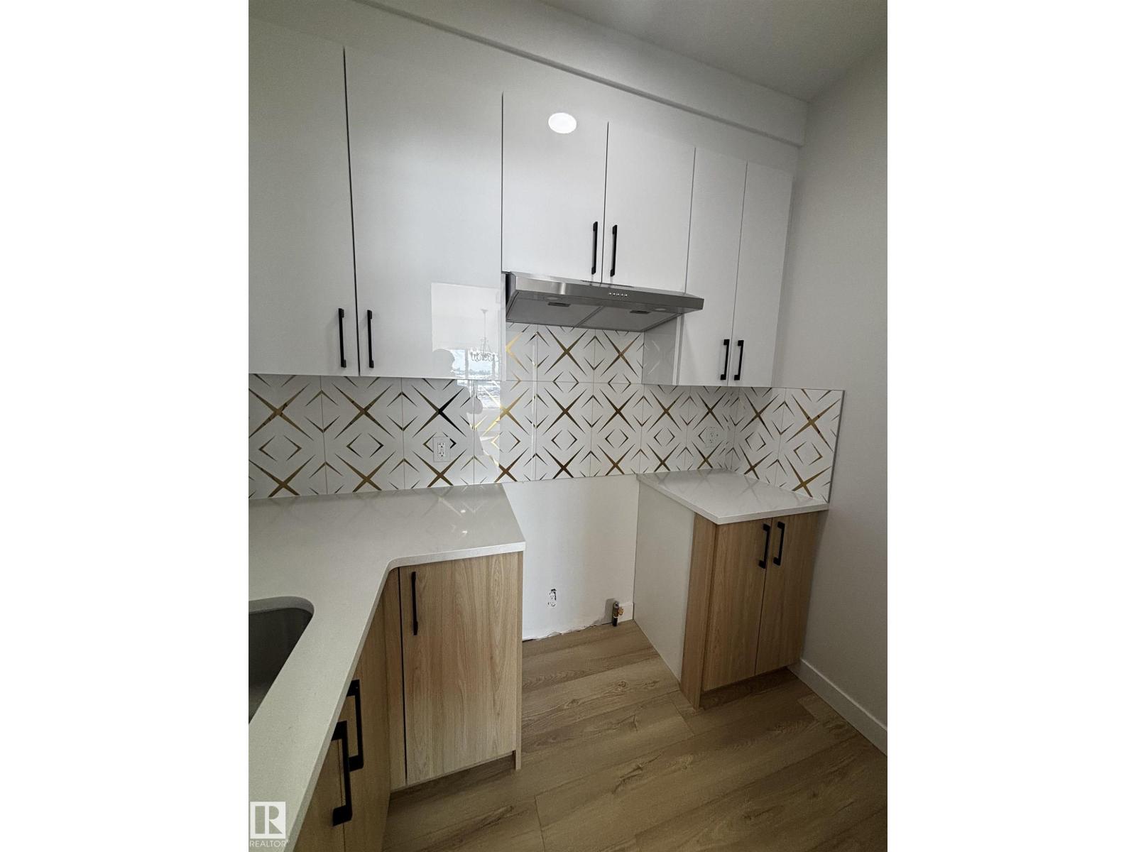 2012 210 ST NW, Edmonton