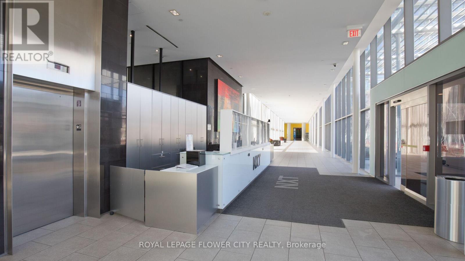 #415 105 THE QUEENSWAY AVENUE - 11