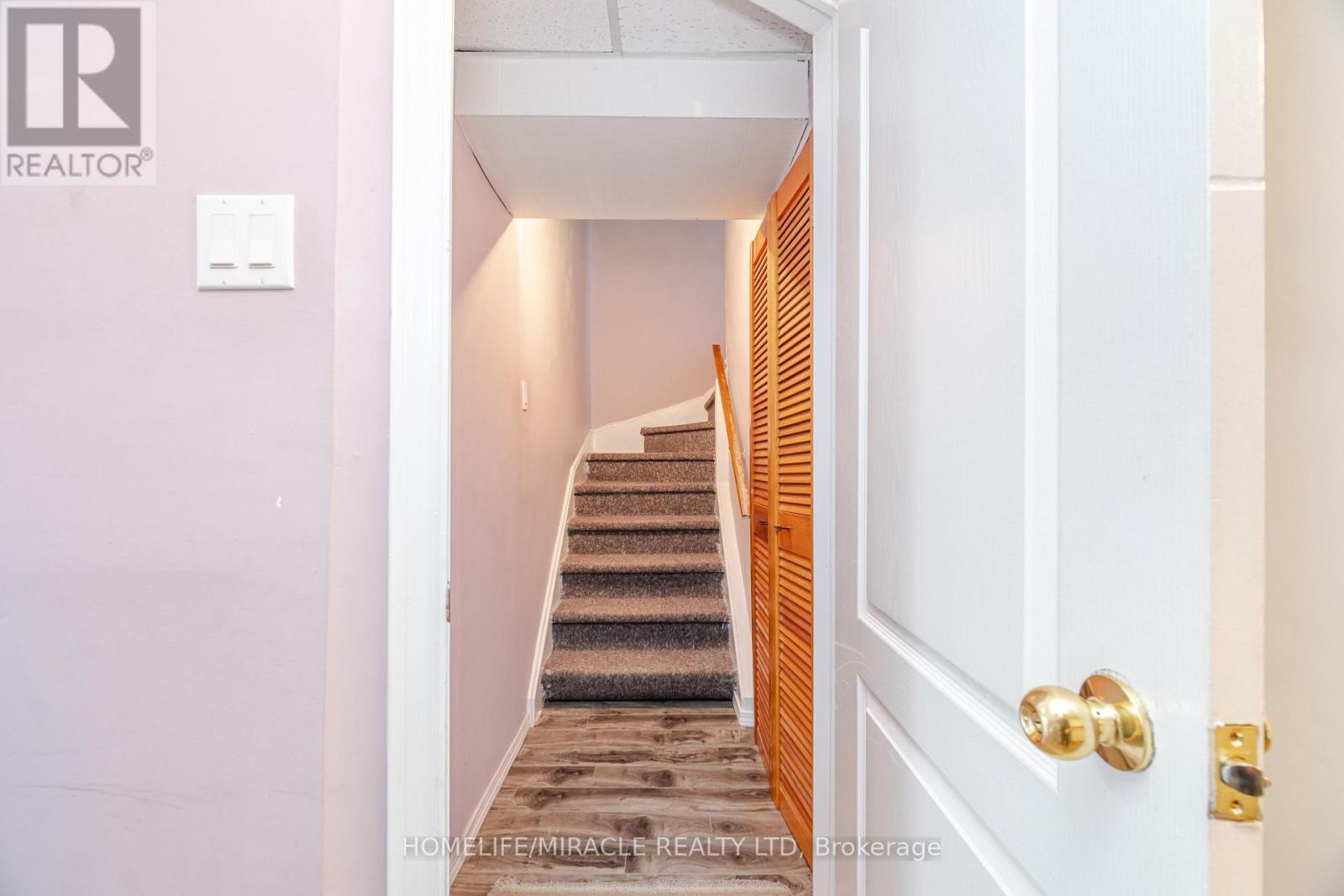 62 ELMVALE AVENUE - 21