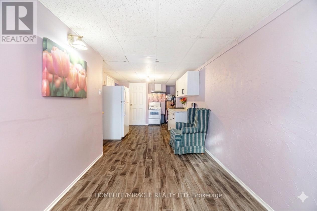 62 ELMVALE AVENUE - 23