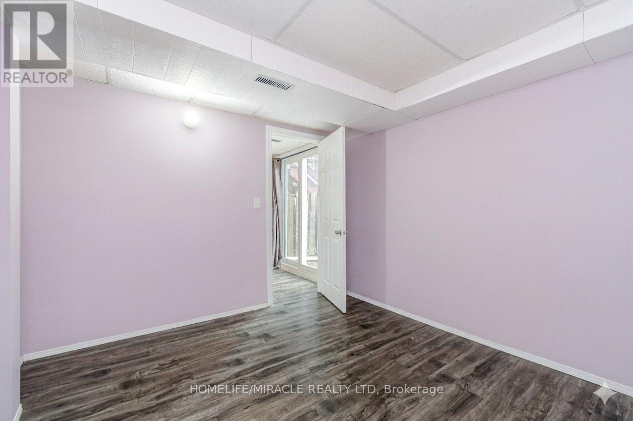 62 ELMVALE AVENUE - 25