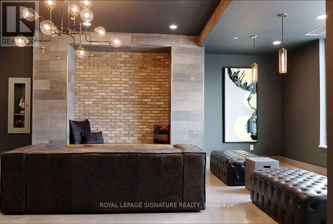 #706 53 ARTHUR STREET S - 44