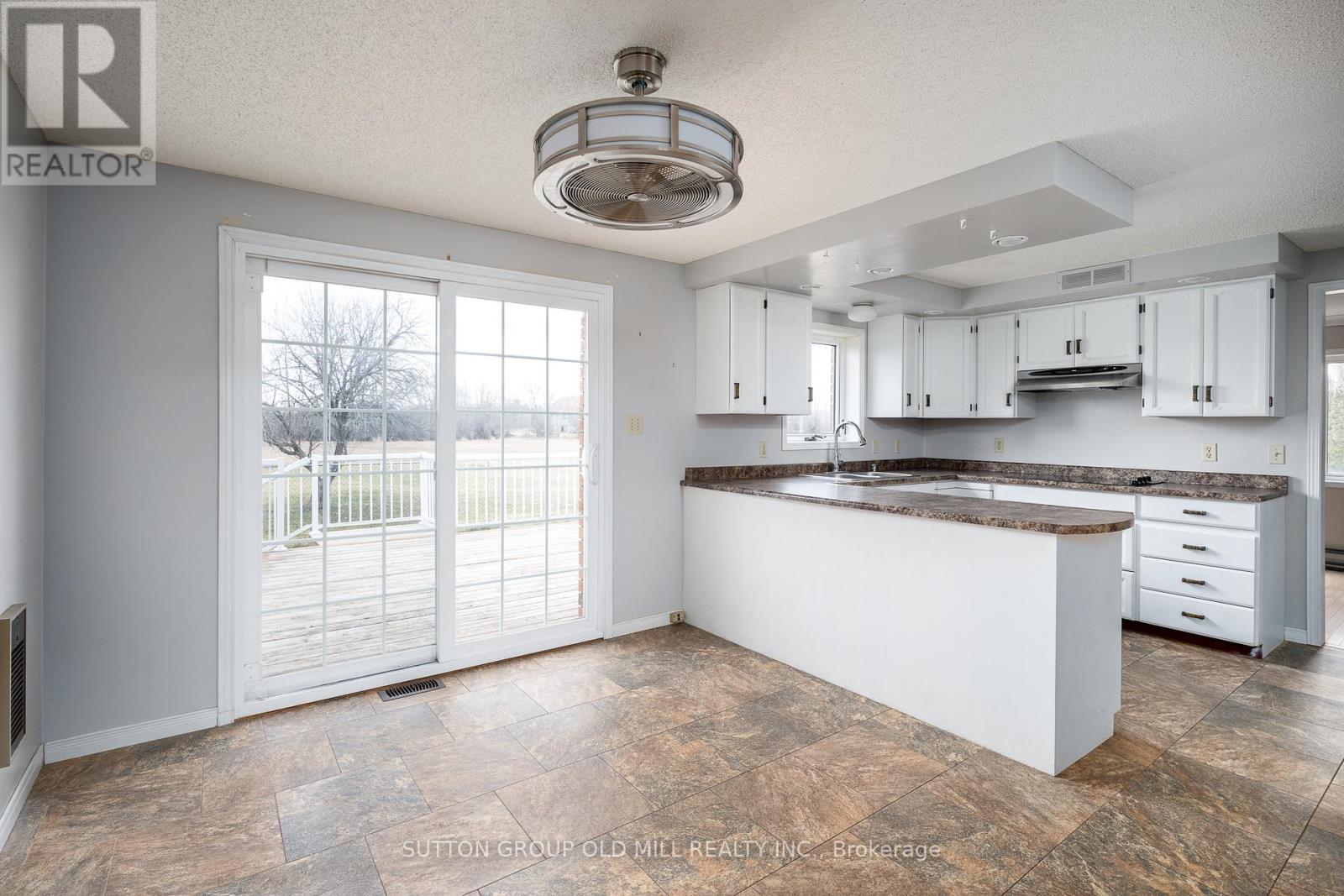 706 RIVER ROAD - 8