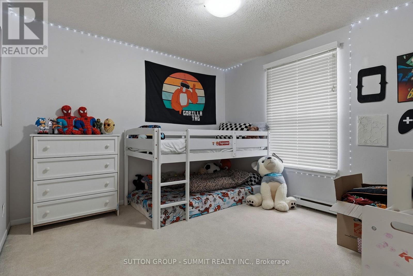 16 LAMSON CRESCENT - 19