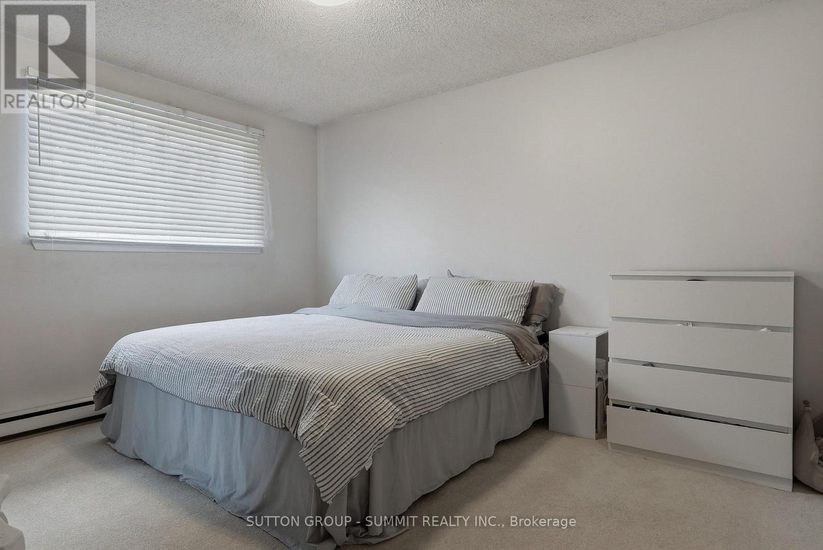 16 LAMSON CRESCENT - 20