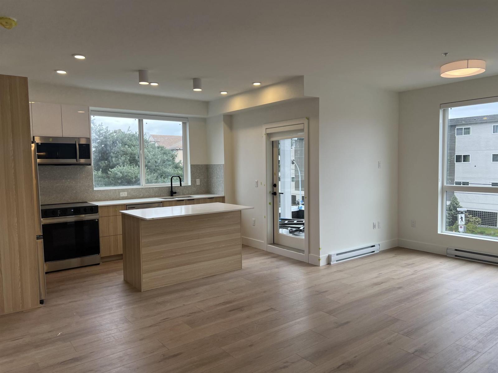 233 20769 FRASER HIGHWAY - photo 2