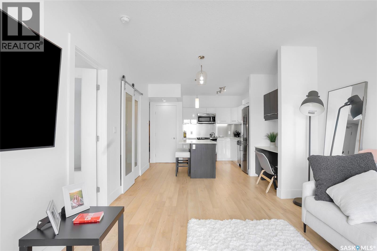 #206 404 C AVENUE S - 9