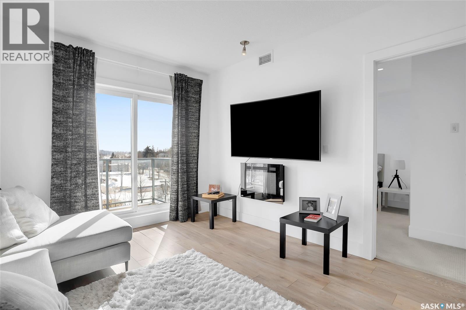 #206 404 C AVENUE S - 6