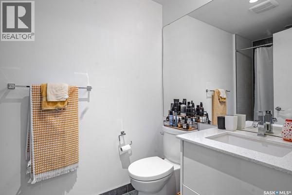 #206 404 C AVENUE S - 22