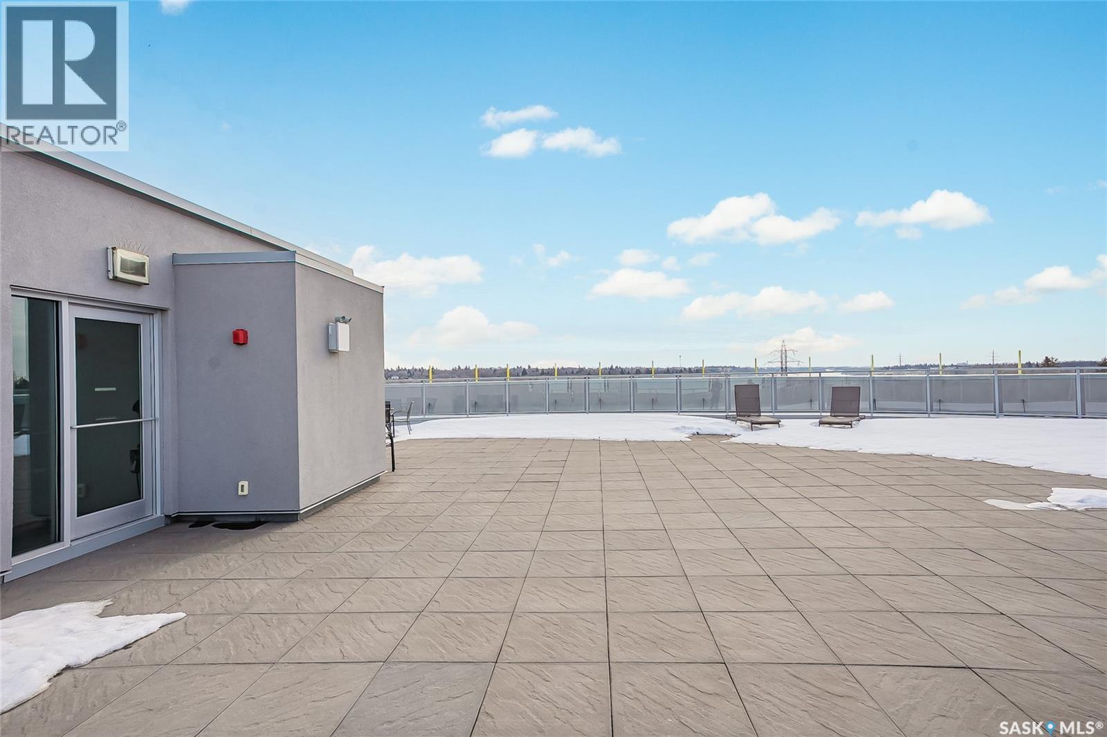 #206 404 C AVENUE S - 29