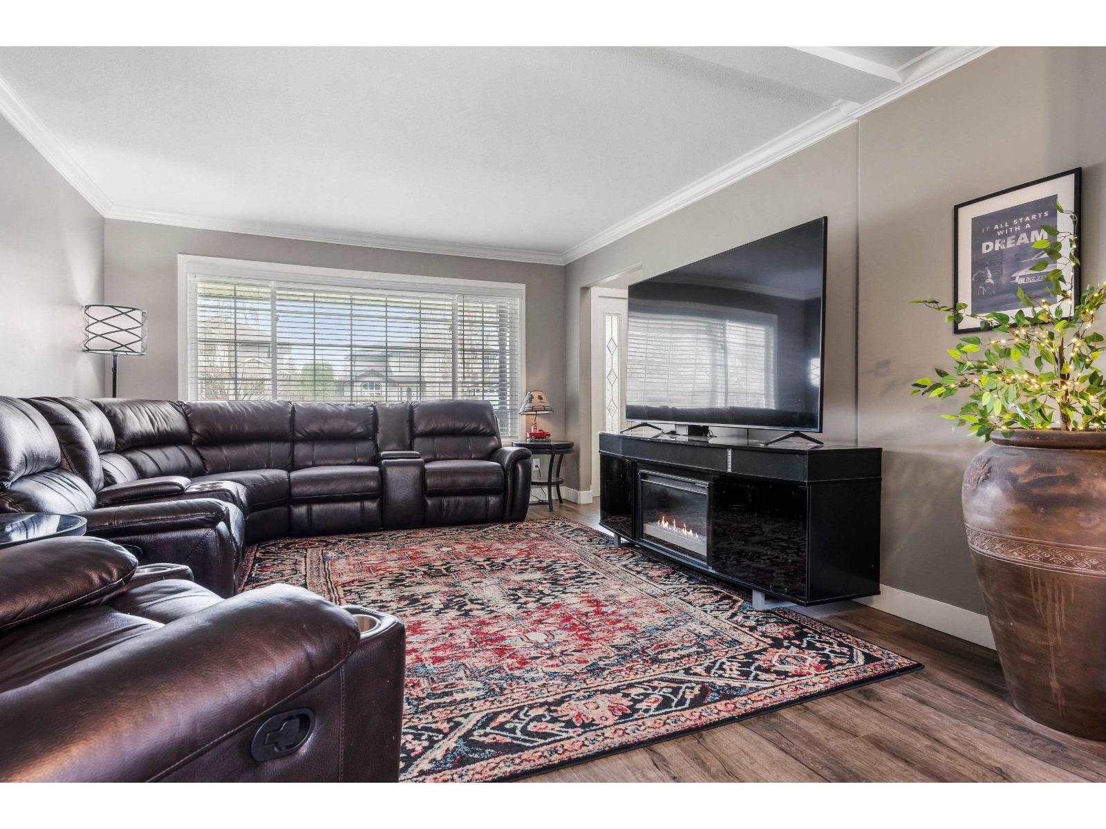 10254 PARKWOOD Drive - photo 2