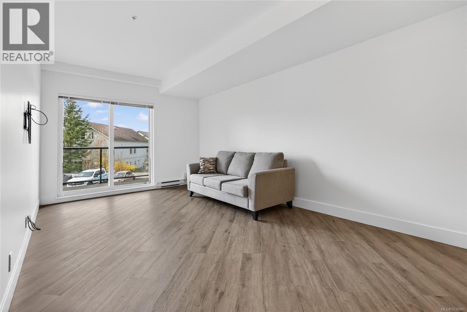 216 3070 Kilpatrick Ave, Courtenay