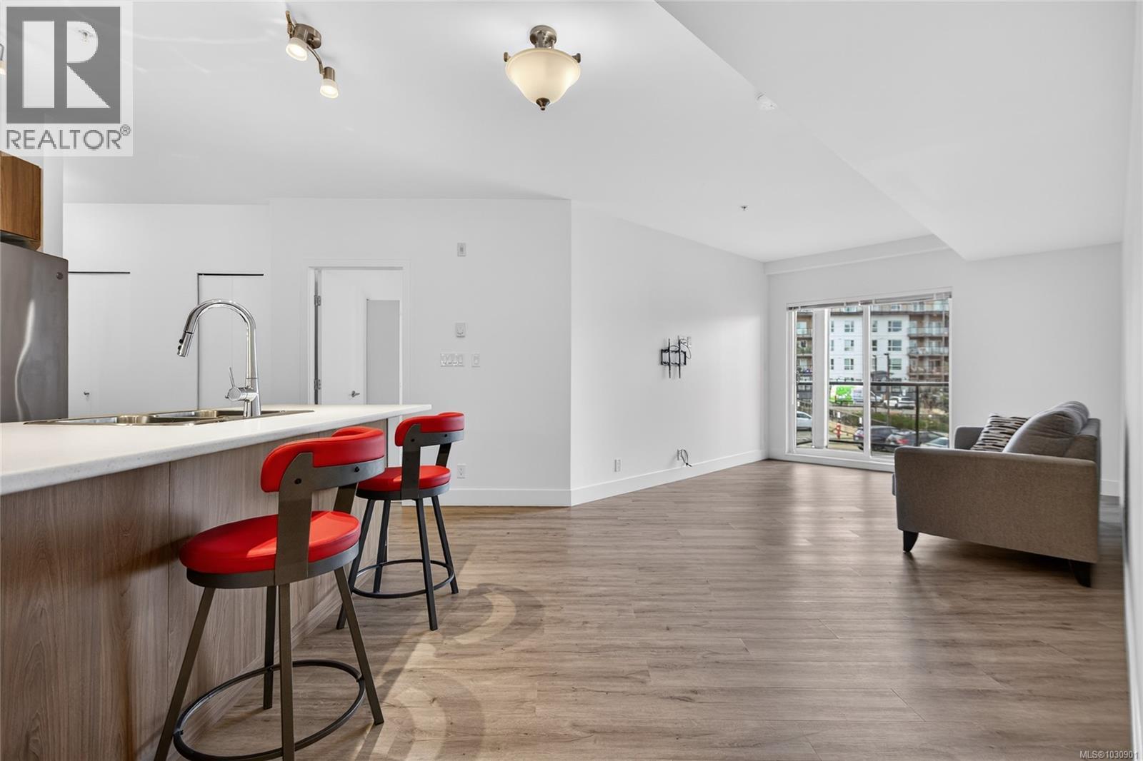 216 3070 Kilpatrick Ave, Courtenay