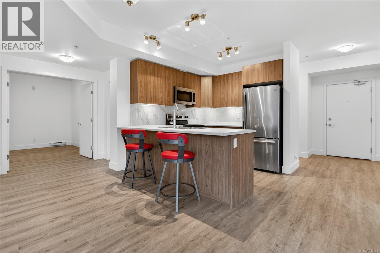 216 3070 Kilpatrick Ave, Courtenay