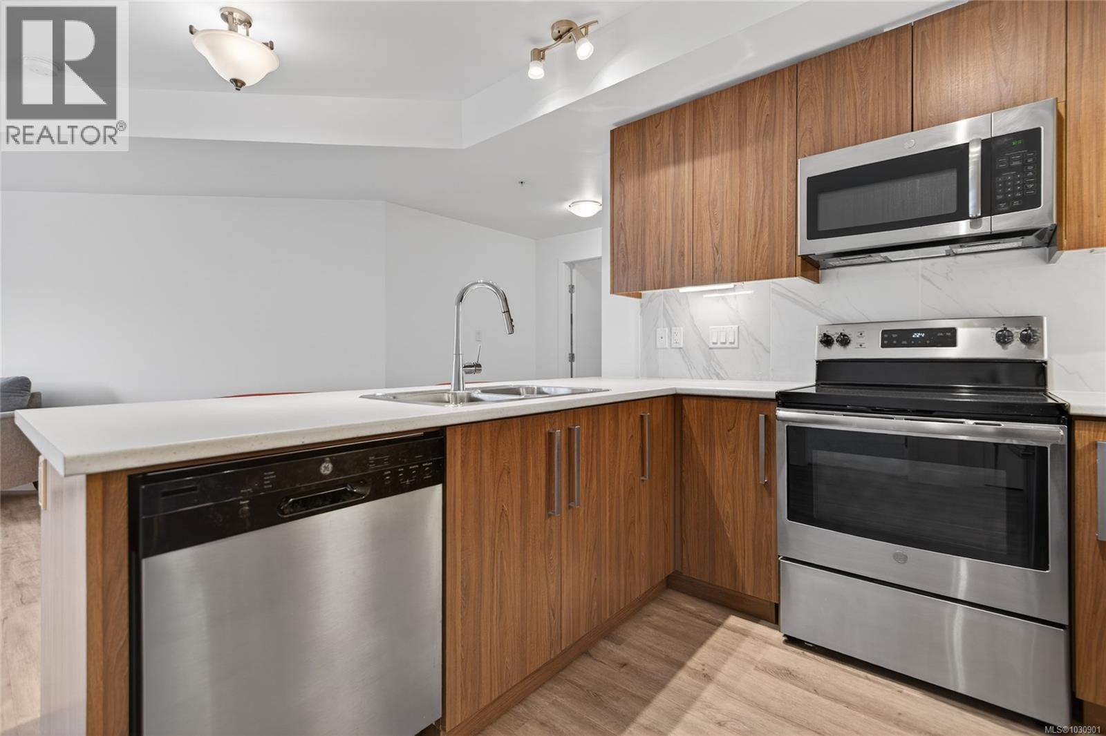 216 3070 Kilpatrick Ave, Courtenay