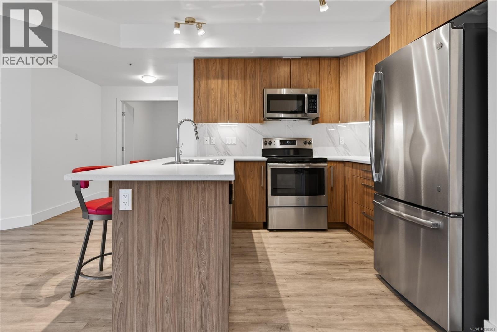 216 3070 Kilpatrick Ave, Courtenay