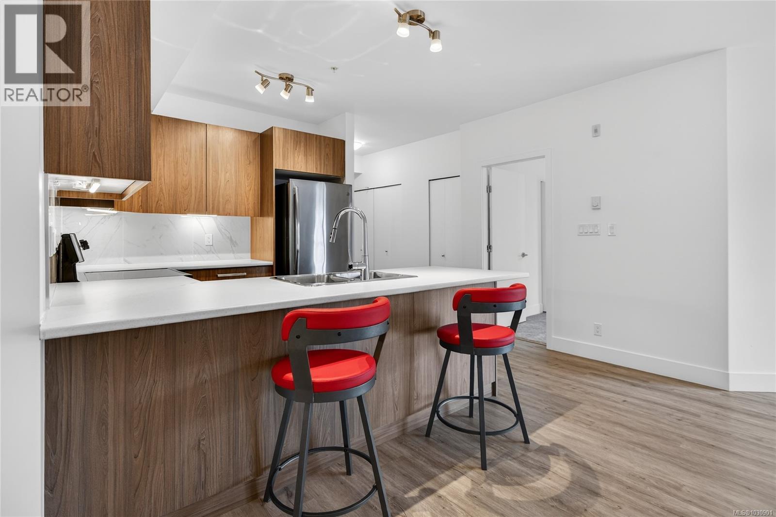 216 3070 Kilpatrick Ave, Courtenay