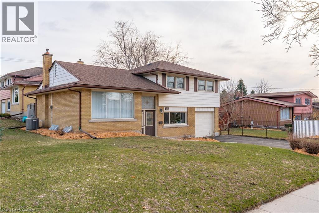 135 BURBANK ROAD - 5