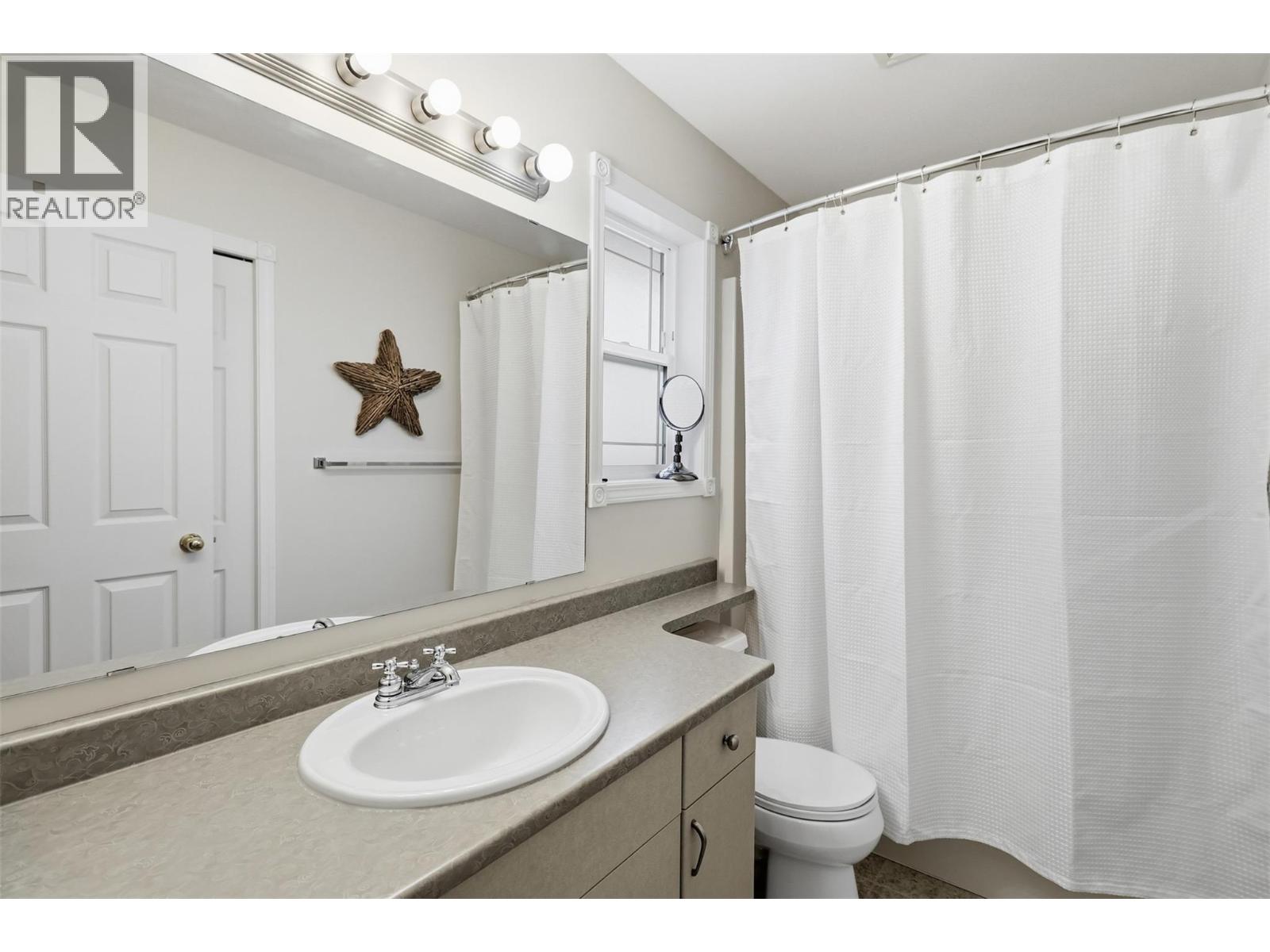 1121 Burgess Way, Kamloops