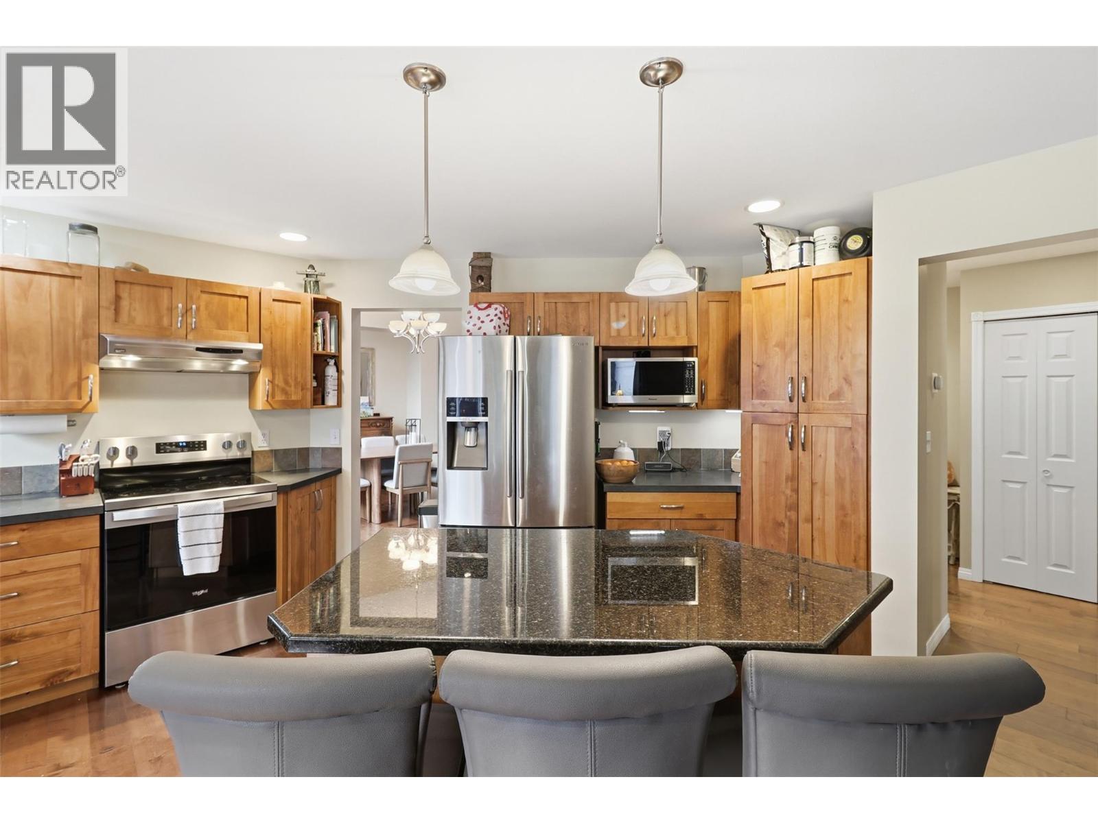 1121 Burgess Way, Kamloops