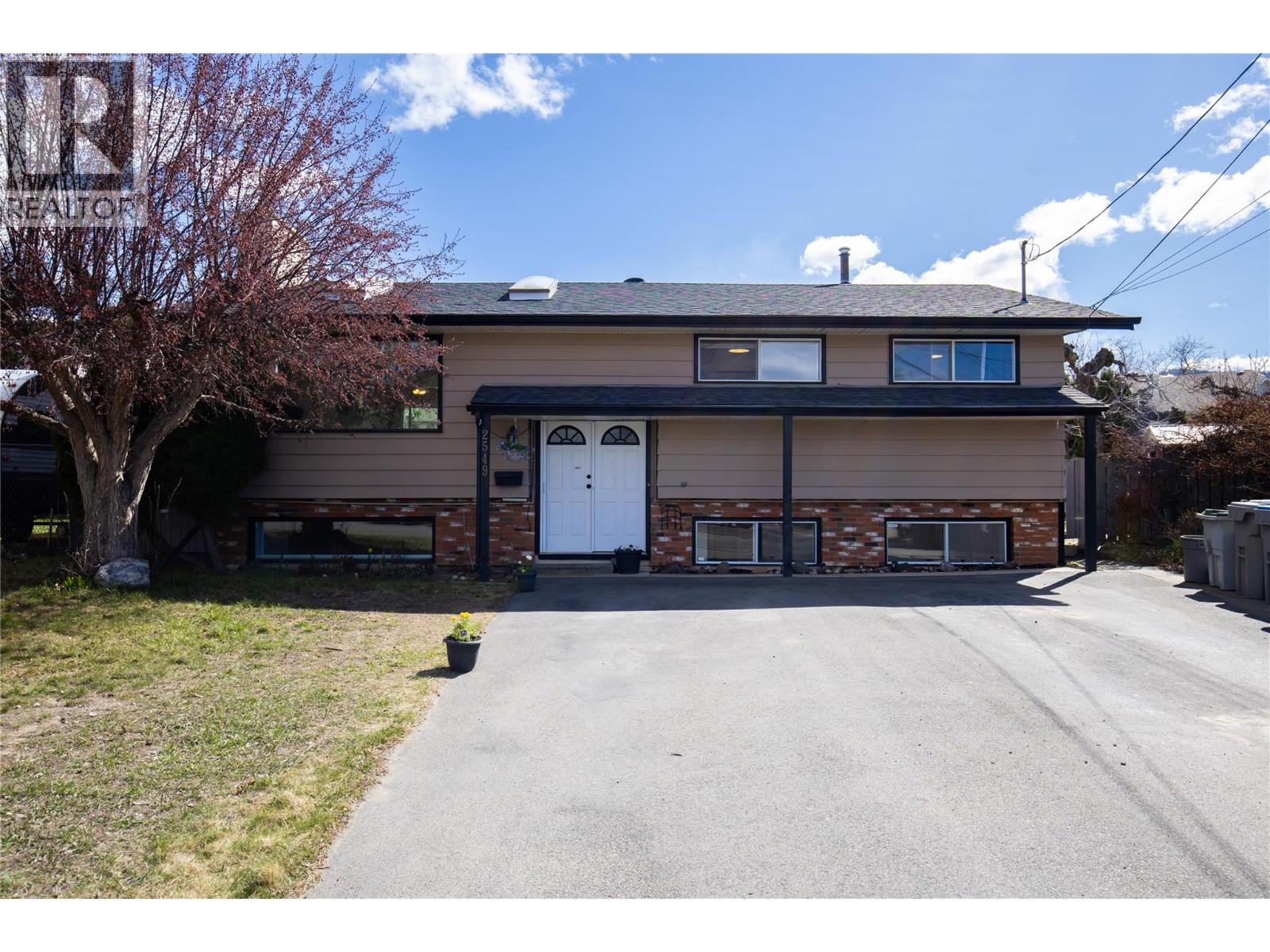  2549 Crestline Place, Kamloops
