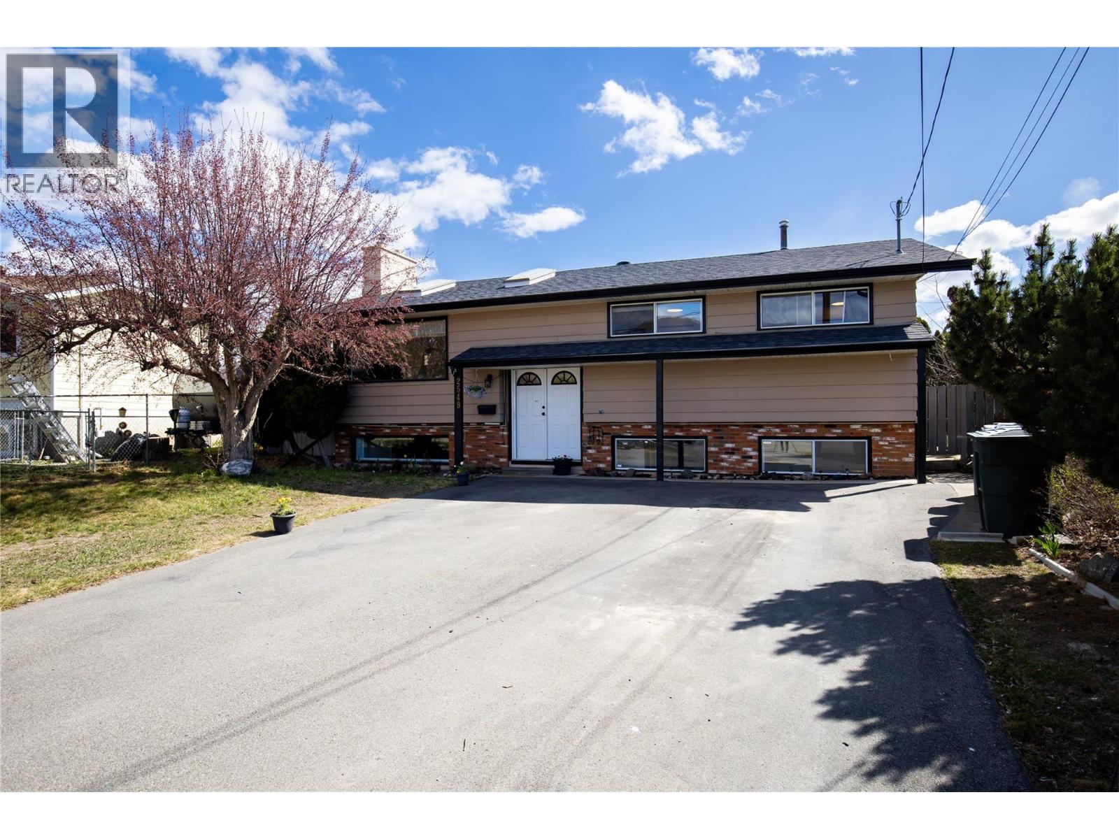  2549 Crestline Place, Kamloops