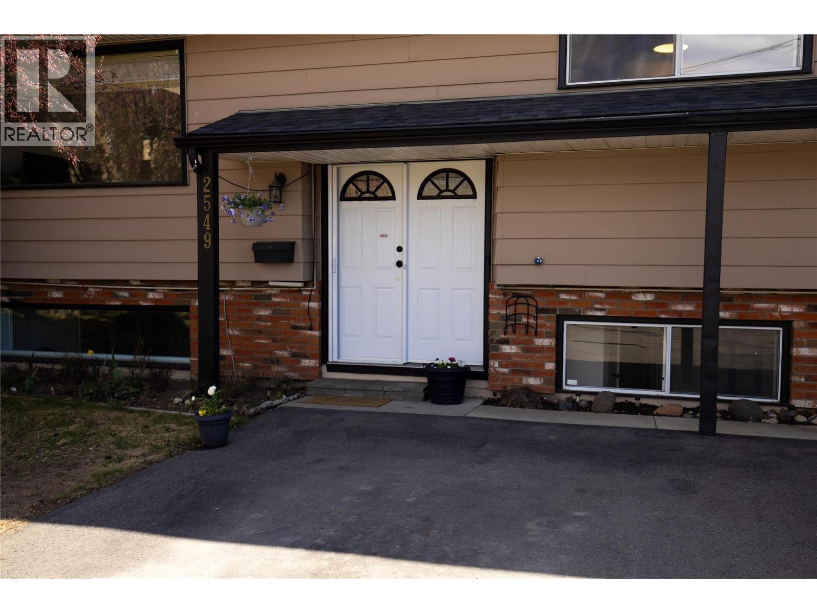  2549 Crestline Place, Kamloops