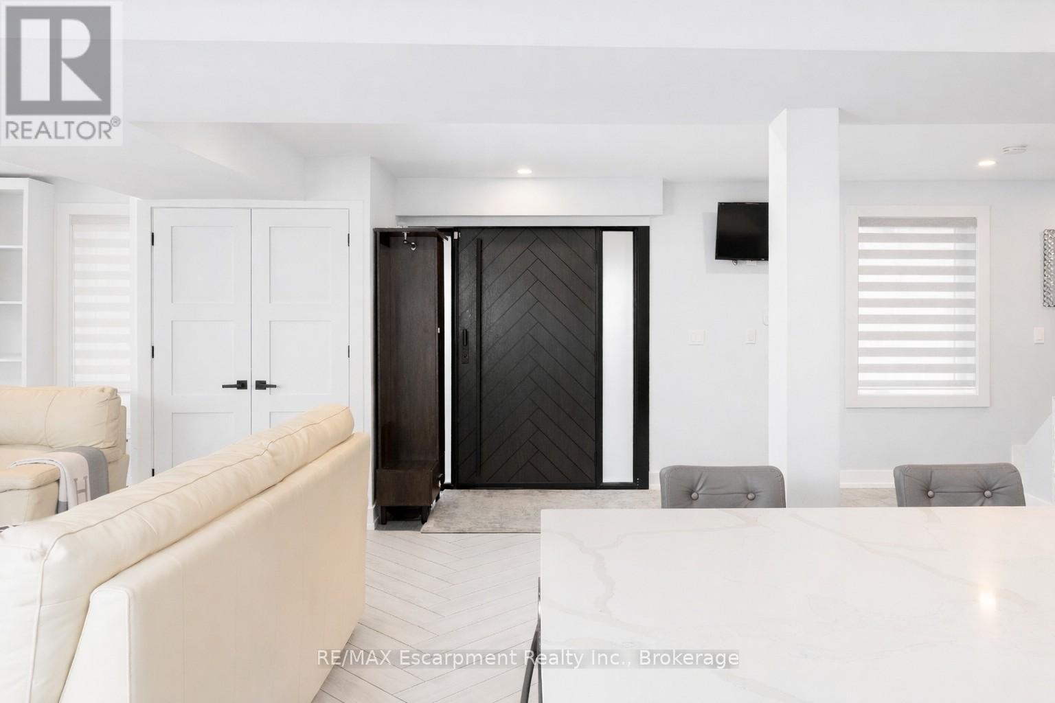 676 BAYSHORE BOULEVARD - 4