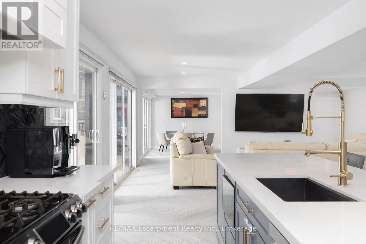 676 BAYSHORE BOULEVARD - 9