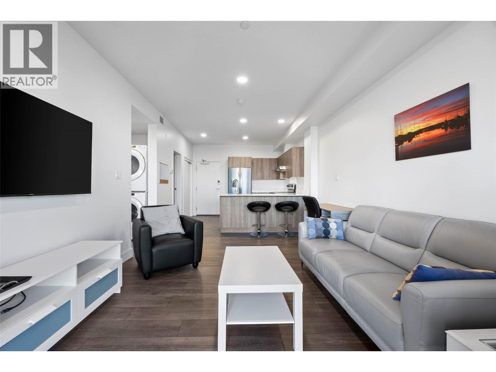 #518 444 ST PAUL STREET - 16