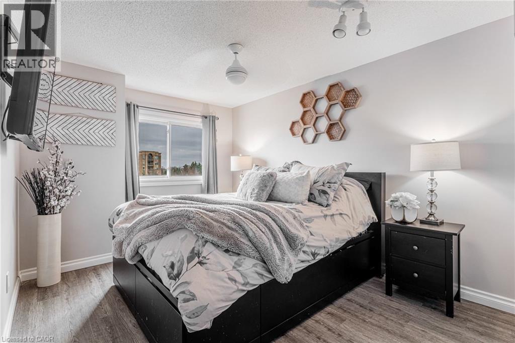 #43 2065 AMHERST HEIGHTS COURT - 13