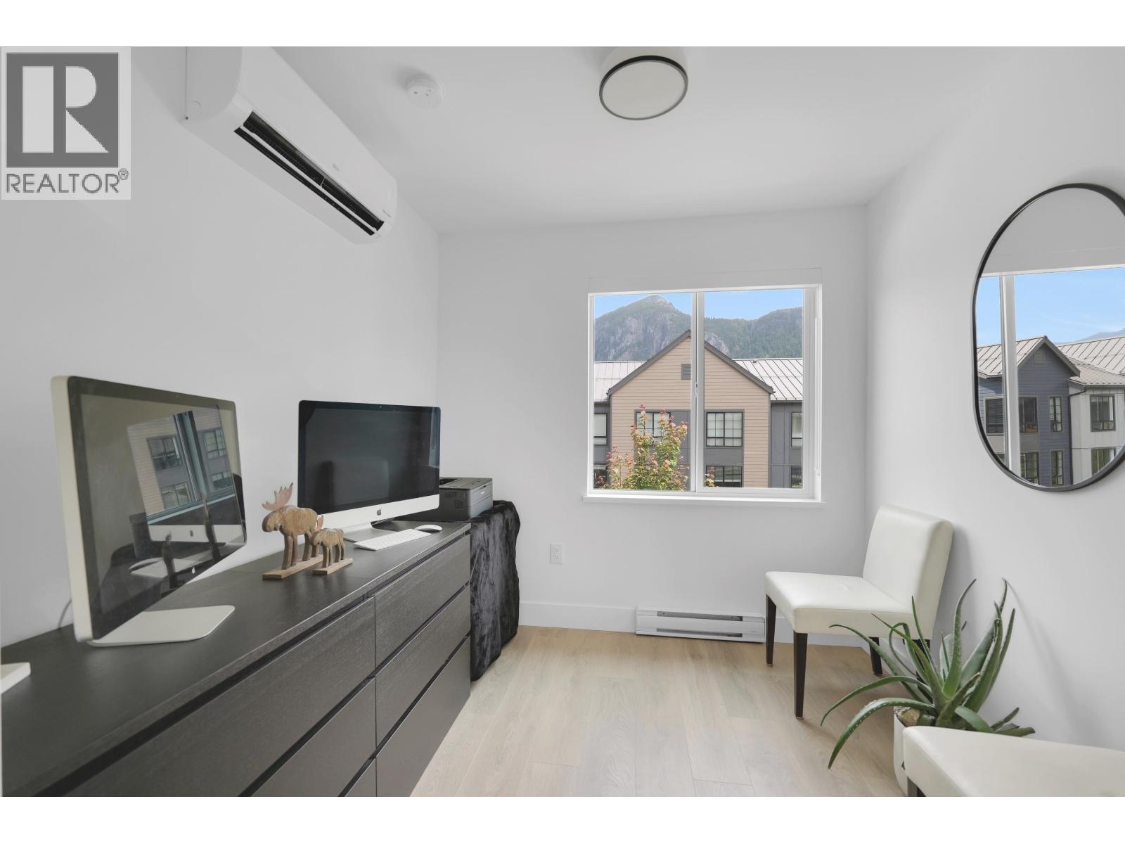 38043 HELM WAY, Squamish