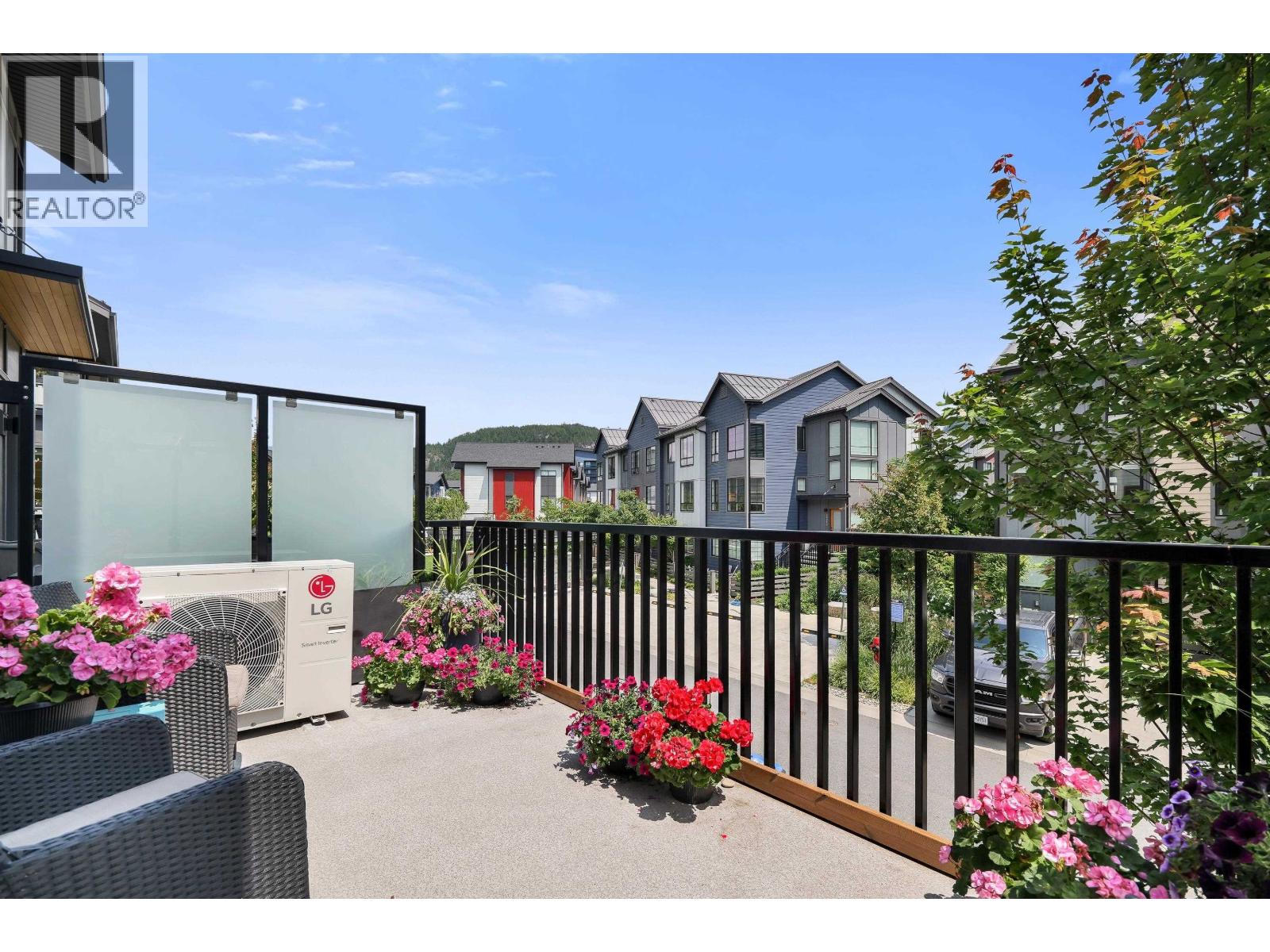 38043 HELM WAY, Squamish