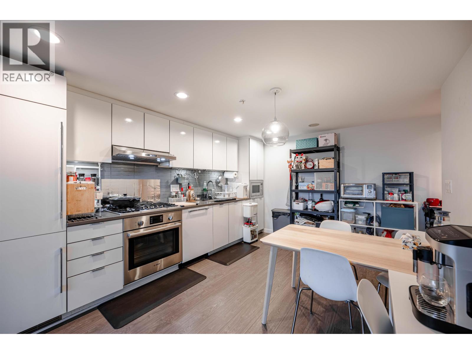 #513-8333 SWEET Avenue, Richmond