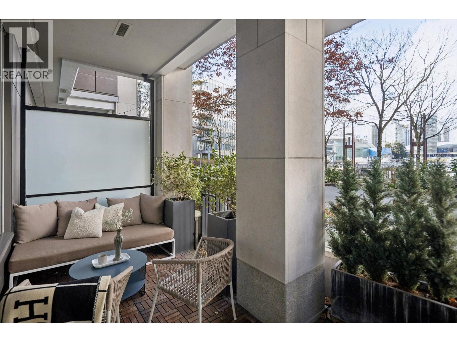 102 128 ATHLETES WAY, Vancouver