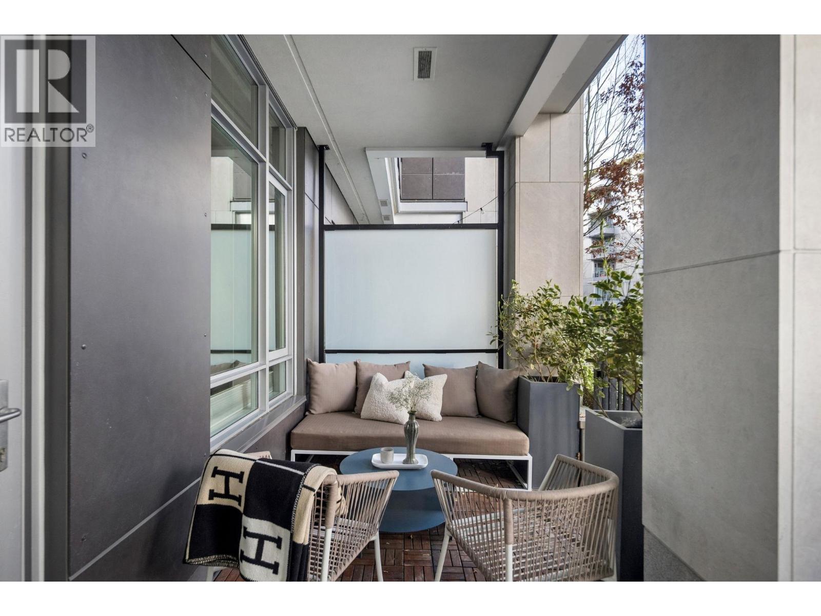 102 128 ATHLETES WAY, Vancouver