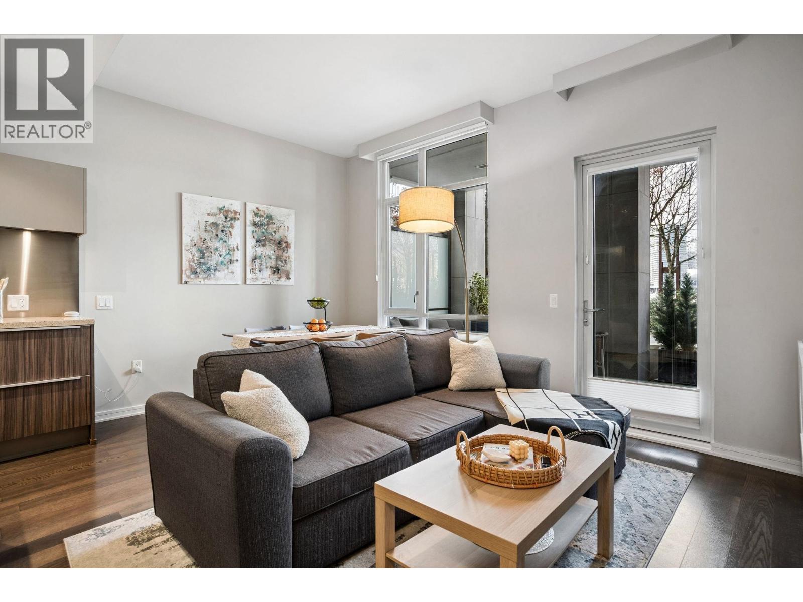 102 128 ATHLETES WAY, Vancouver