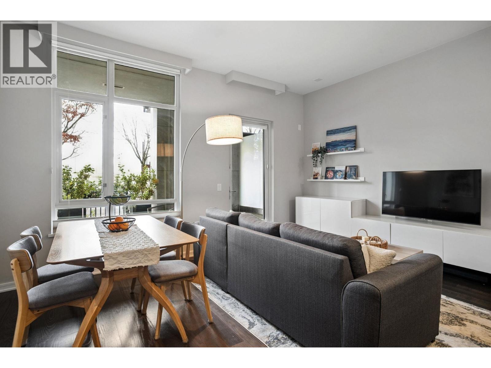 102 128 ATHLETES WAY, Vancouver