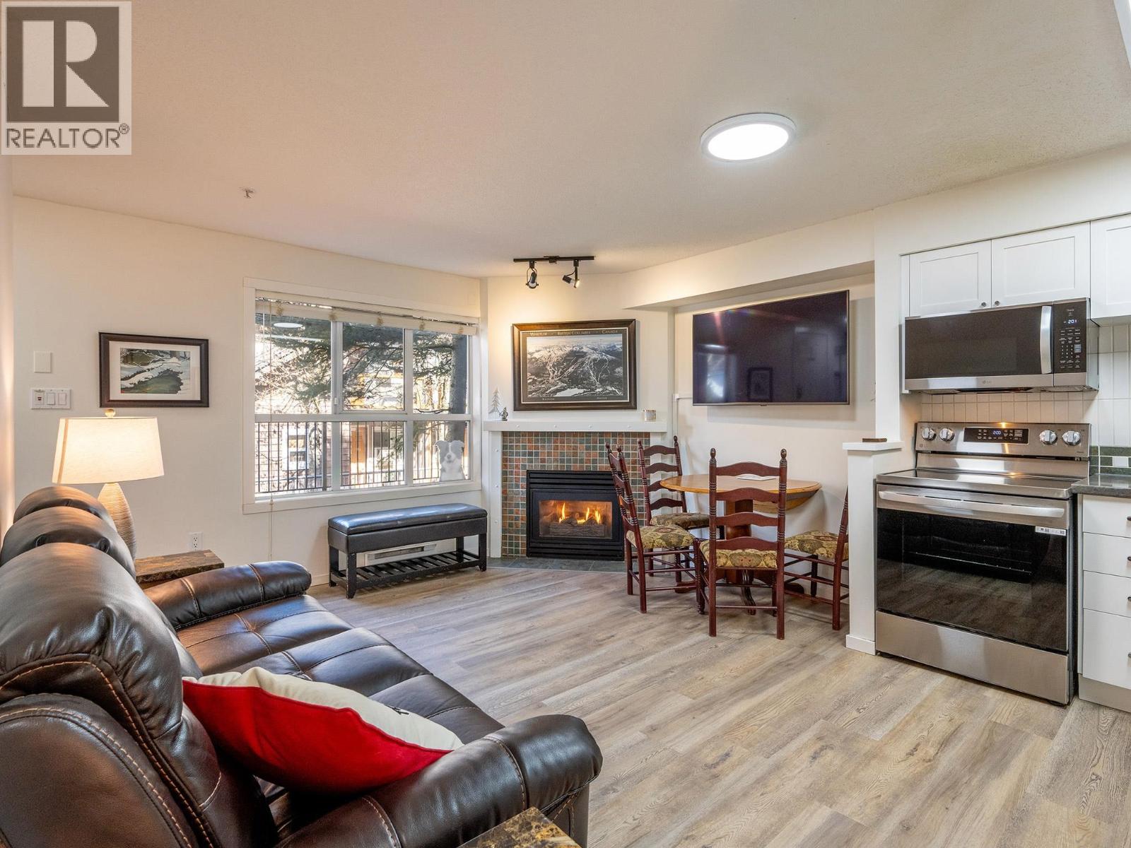 3 4388 NORTHLANDS Boulevard - photo 2