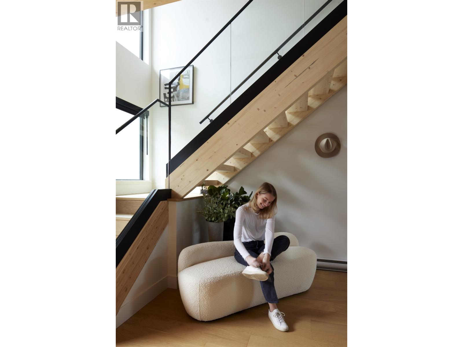 108 310 SALTER STREET, New Westminster