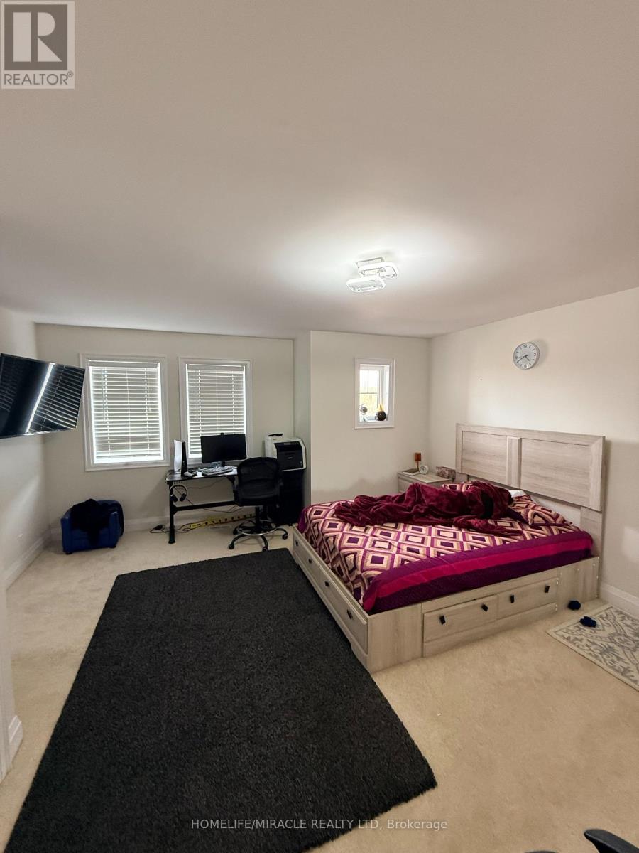 300 SYMINGTON COURT - 19