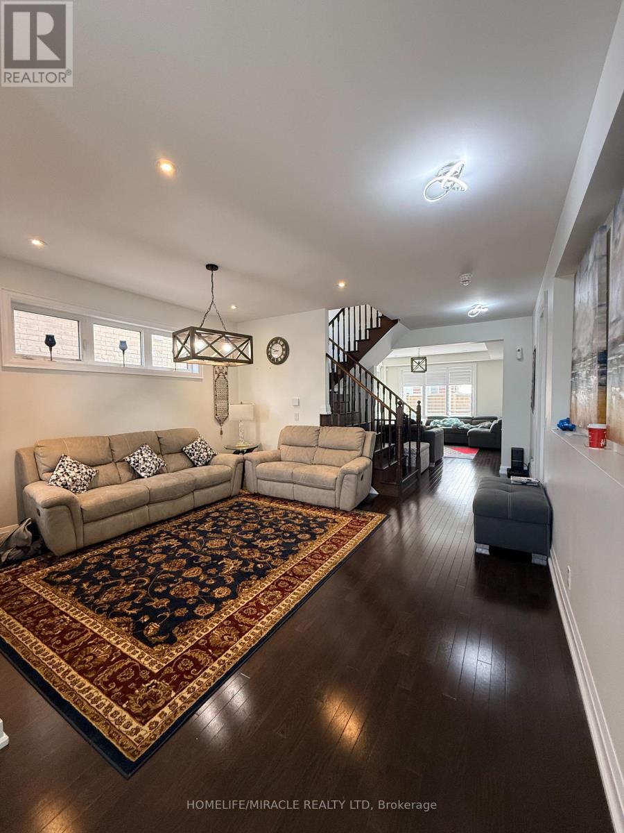 300 SYMINGTON COURT - 21