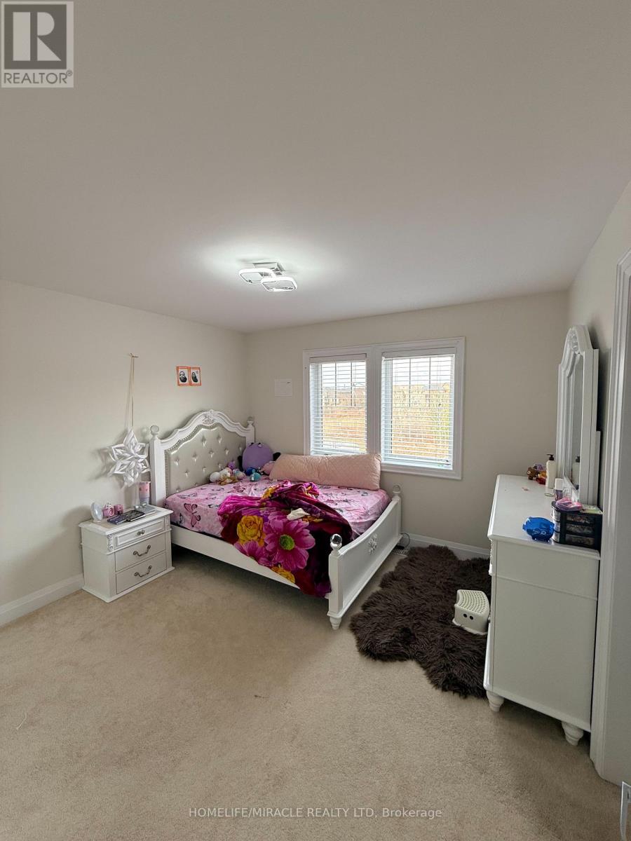 300 SYMINGTON COURT - 23