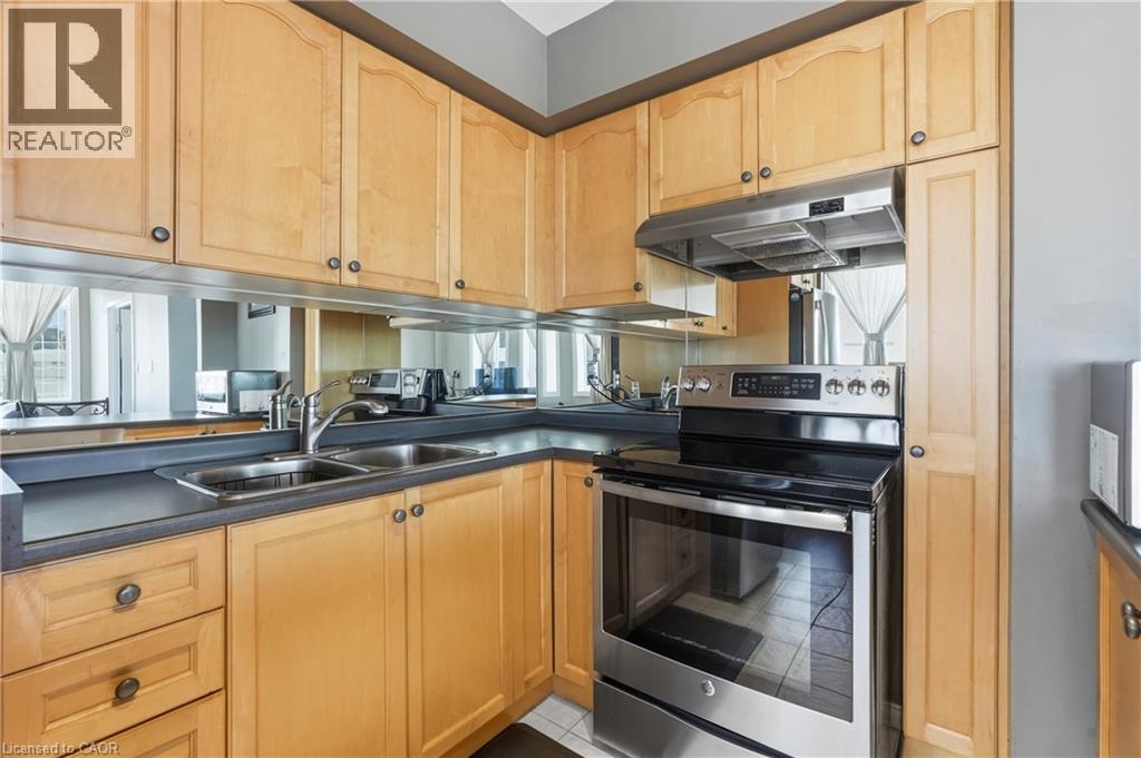 #902 36 JAMES STREET S - 21