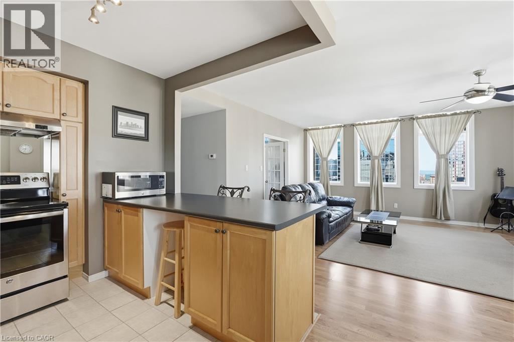 #902 36 JAMES STREET S - 20