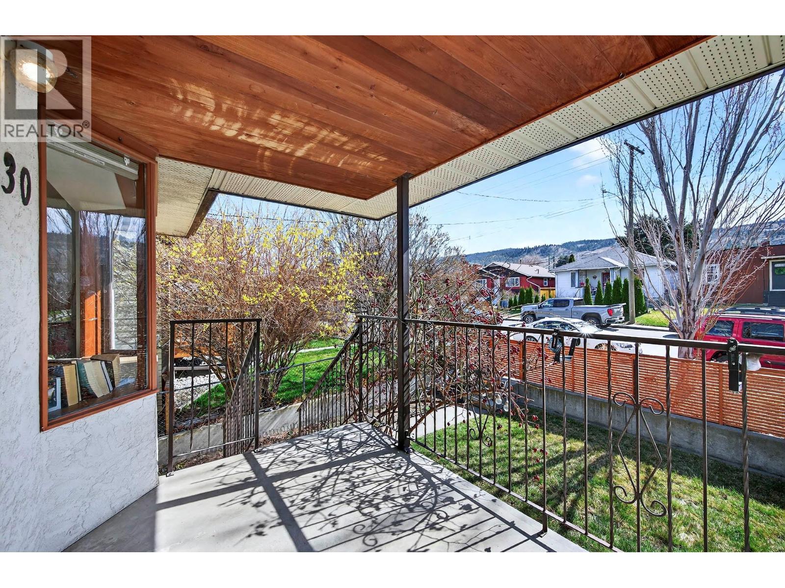 930 NICOLA STREET - 52