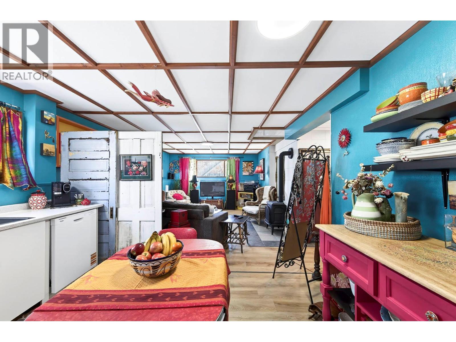 930 NICOLA STREET - 42