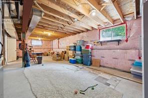 51 MARR DRIVE - 32
