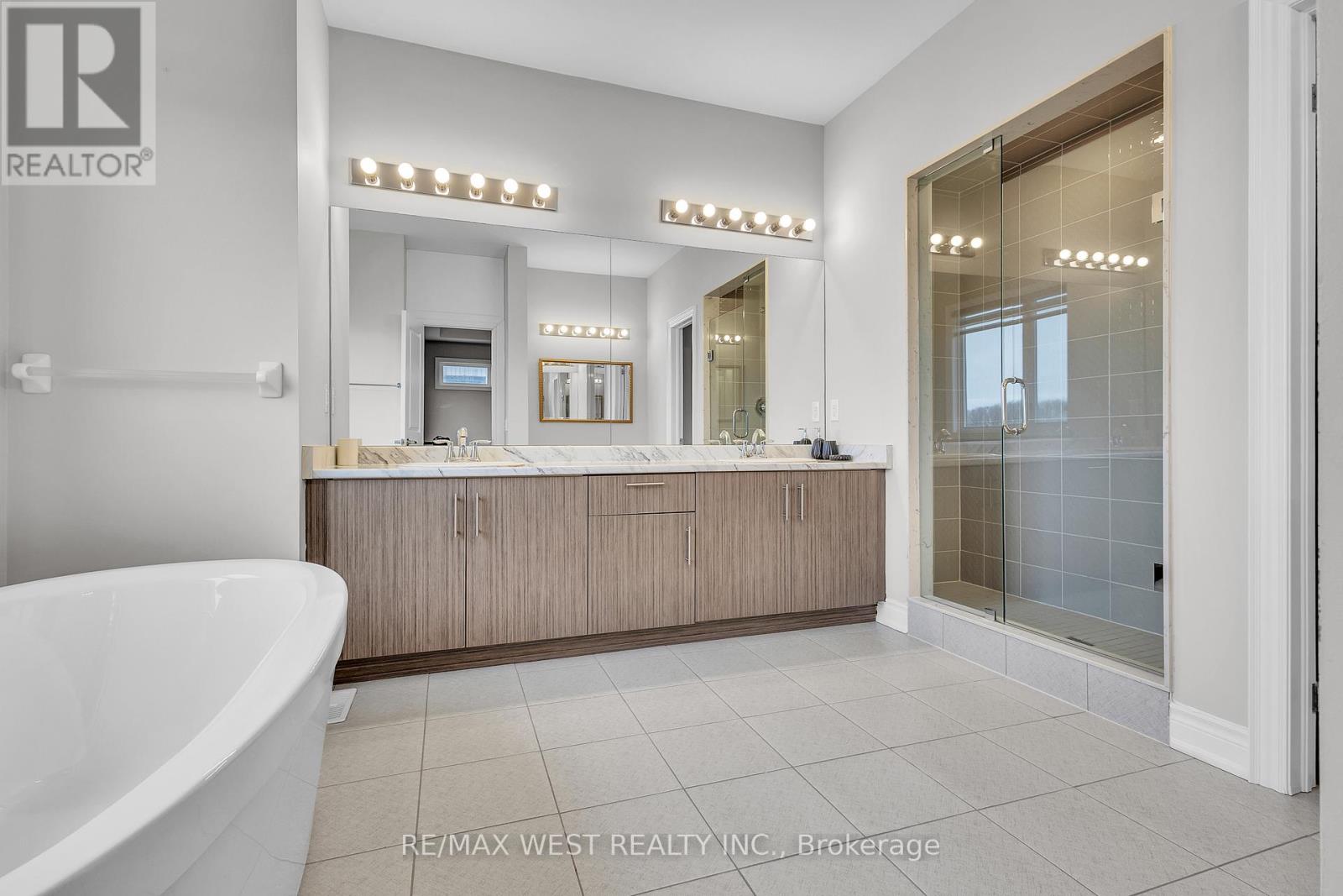 65 PORT ROYAL AVENUE - 22